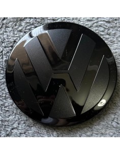 VW Blanksvart-emblem...