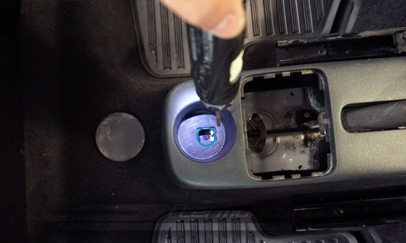 Montera armstöd i VW Polo Skoda Fabia Skoda Roomster