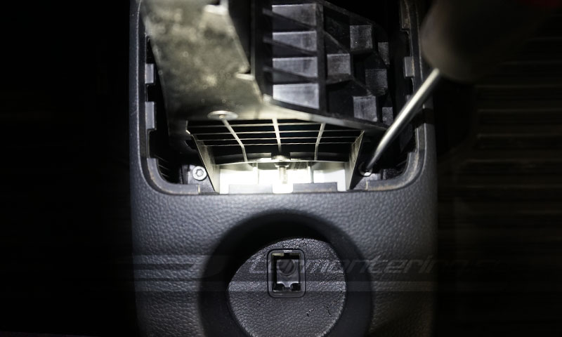 Skoda fabia 2013 armstöd installation